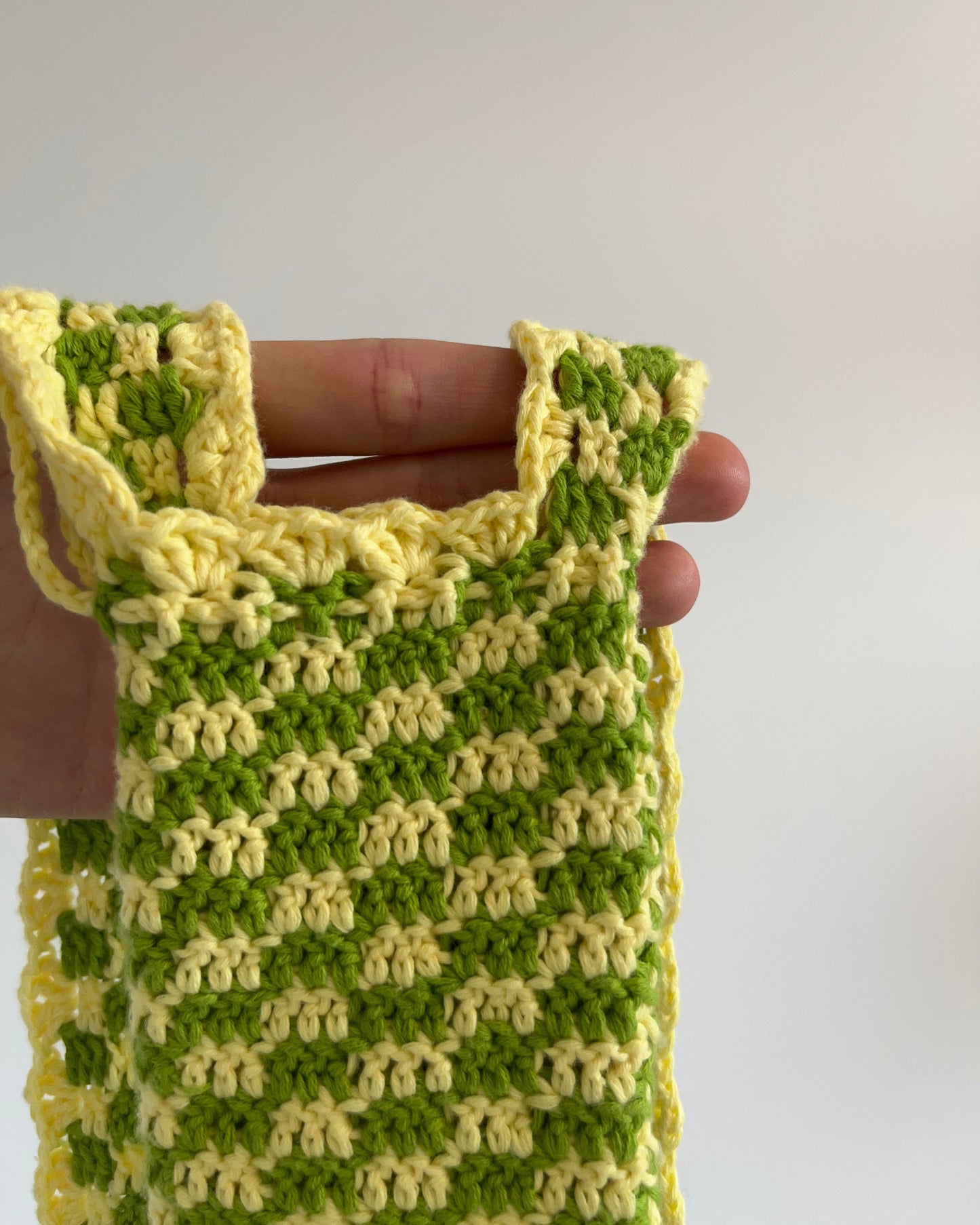 Lila Phone Holder – Crochet Pattern (PDF)