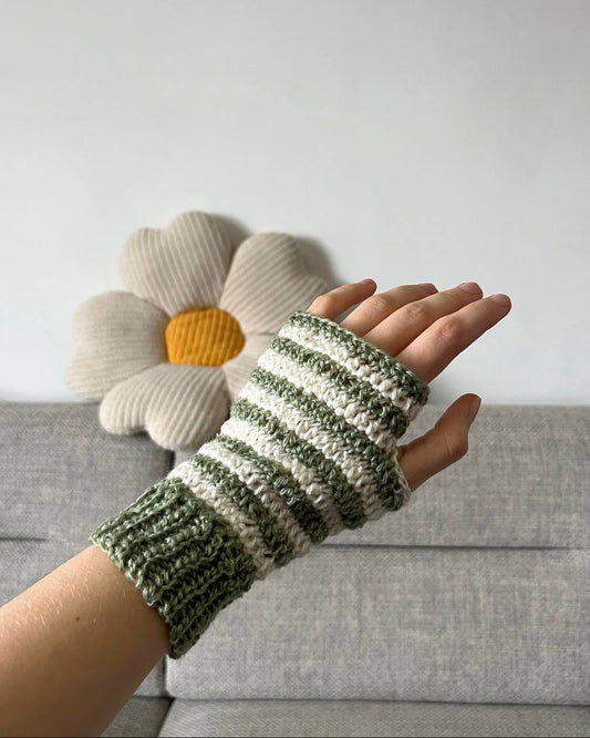 Milo Stripes Mitts - Crochet Pattern (PDF)